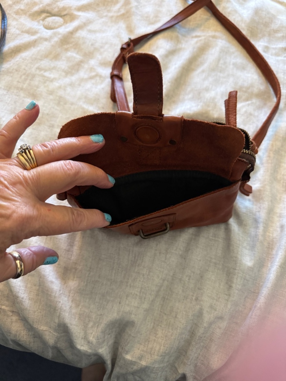 Harbour 2nd Brown Leather Crossbody Bag - Picture 3 of 4